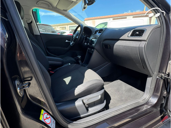 Volkswagen Polo 1.2 TSI Sport RLine 1