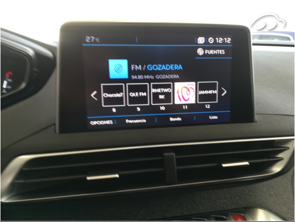 Peugeot 5008 SUV ALLURE 130 11