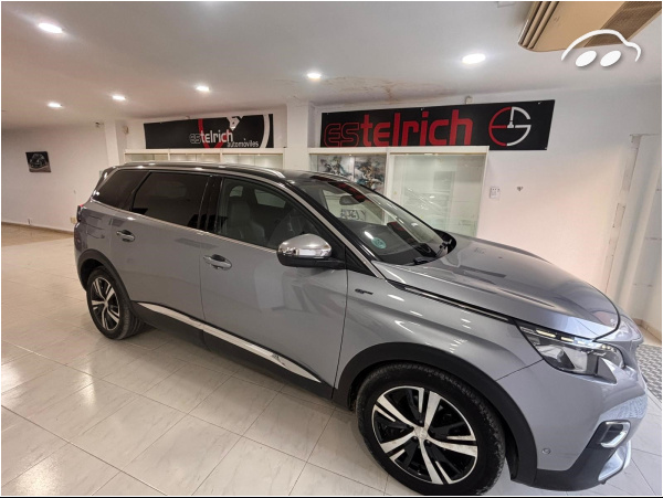 Peugeot 5008  1