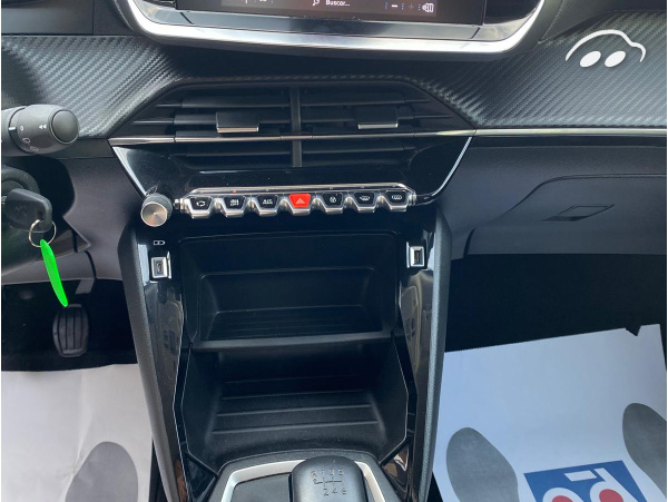 Peugeot 2008 Active 1.2 100Cv 5p 10