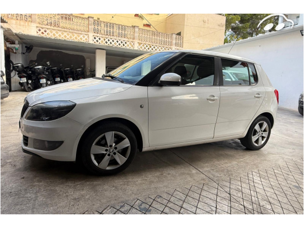 Skoda Fabia  1