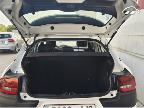 Citroen C4 Cactus 1.6 7