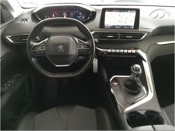 Peugeot 3008 SUV ALLURE 4