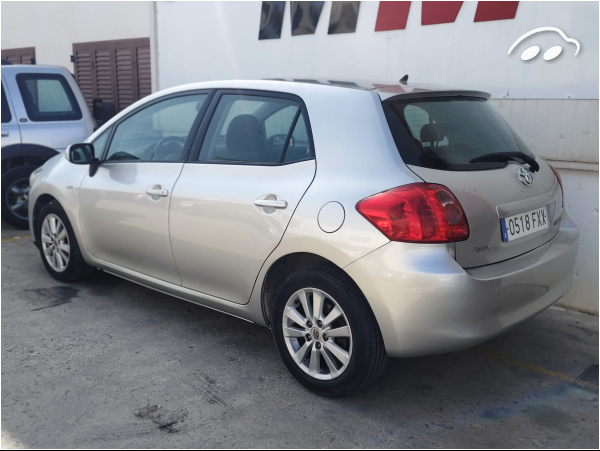 Toyota Auris 1.6 4