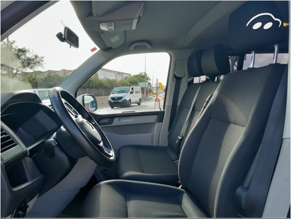 Volkswagen CARAVELLE  3