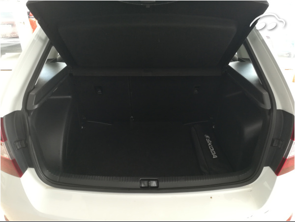 Skoda SPACEBACK ACTIVE 8