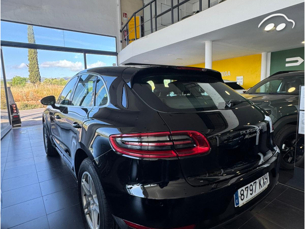 Porsche Macan  6
