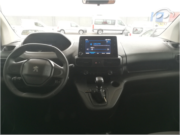 Peugeot Rifter 1.5 8