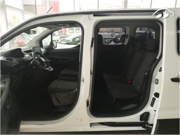 Peugeot Rifter 1.5 7