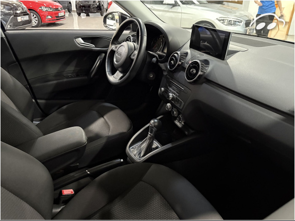 Audi A1  Sportback 1.4TFSI  5