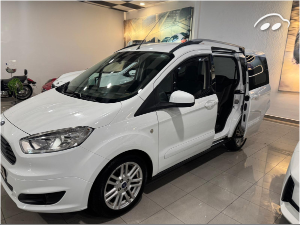 Ford Tourneo courier 1.0 ECOBOOST TITANIUM 6