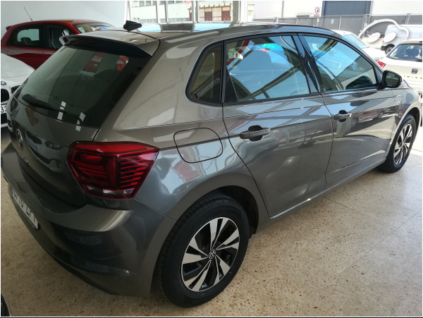 Volkswagen Polo ADVANCED 4