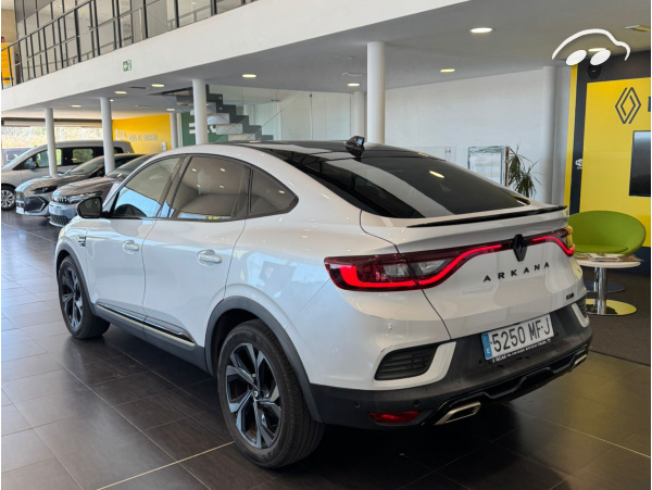 Renault Arkana RS LINE 4