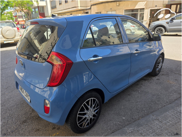 Kia Picanto  6