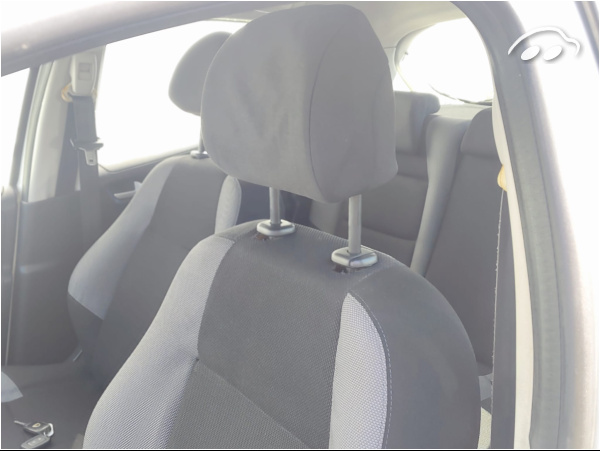 Peugeot 207 1.6 12