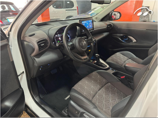 Toyota Yaris Cross - 12