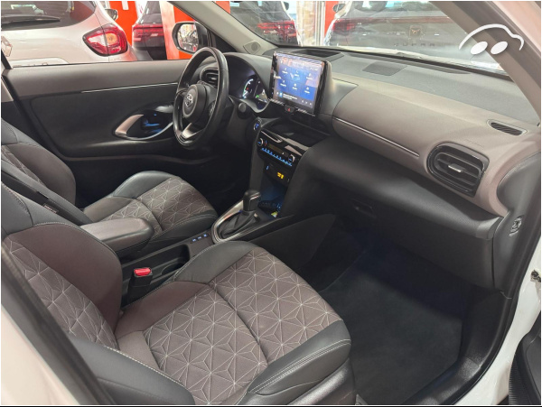 Toyota Yaris Cross - 8