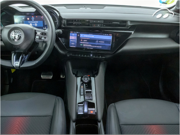 Alfa Romeo Junior JUNIOR IBRIDA AUTOMATICO TURBO 1.2 145CV 12