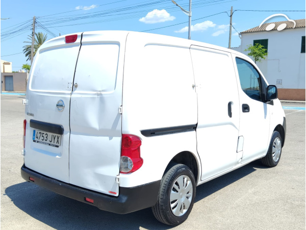 Nissan Nv200  3