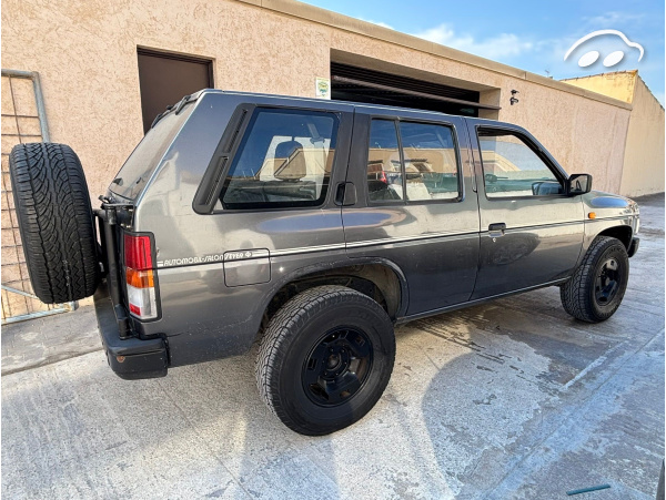 Nissan Terrano  8