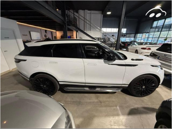 Land Rover RANGE ROVER VELAR 2.0 D180 4WD Auto R-Dynamic S 3
