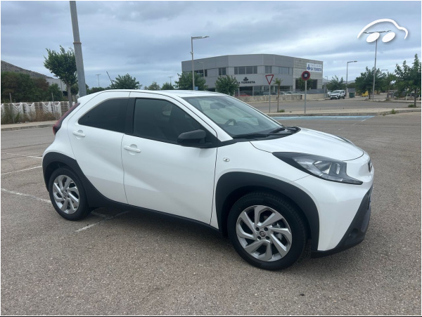 Toyota Aygo X Cross 1.0 VVTI PLAY 1