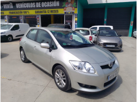 toyota-auris-1-6-luna-5p-262336