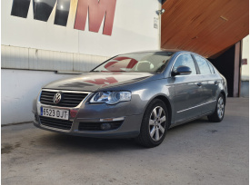 volkswagen-passat-2-0-140cv-271103